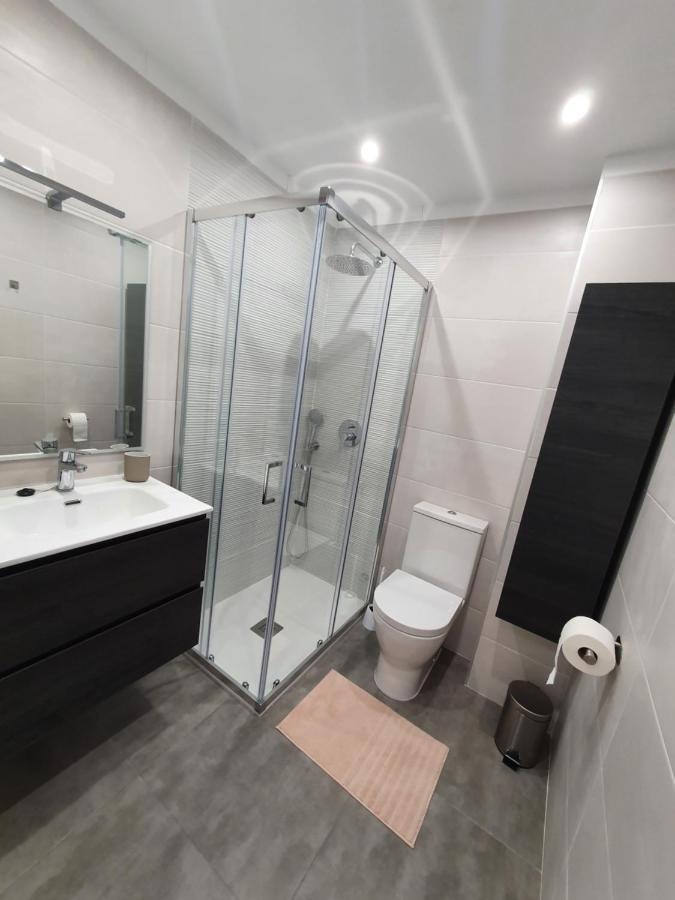 Moderno Duplex Comfort 罗萨斯 外观 照片