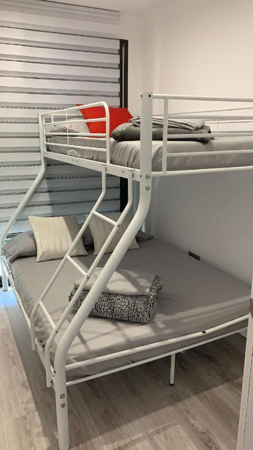 Moderno Duplex Comfort 罗萨斯 外观 照片