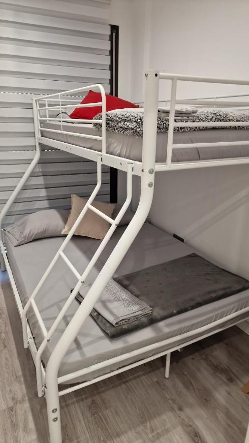 Moderno Duplex Comfort 罗萨斯 外观 照片